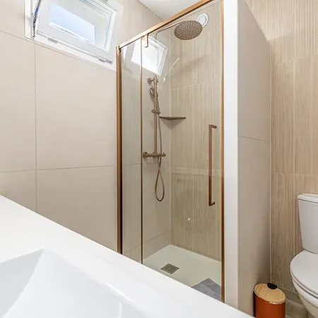 6 Cous T2 - Stunning 1-bedroom 10m Croisette&rue D'antibes *
